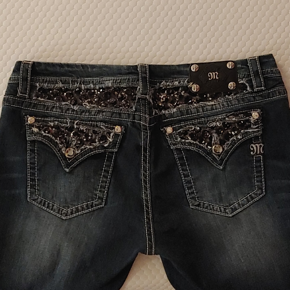 33x31 Miss Me Jeans